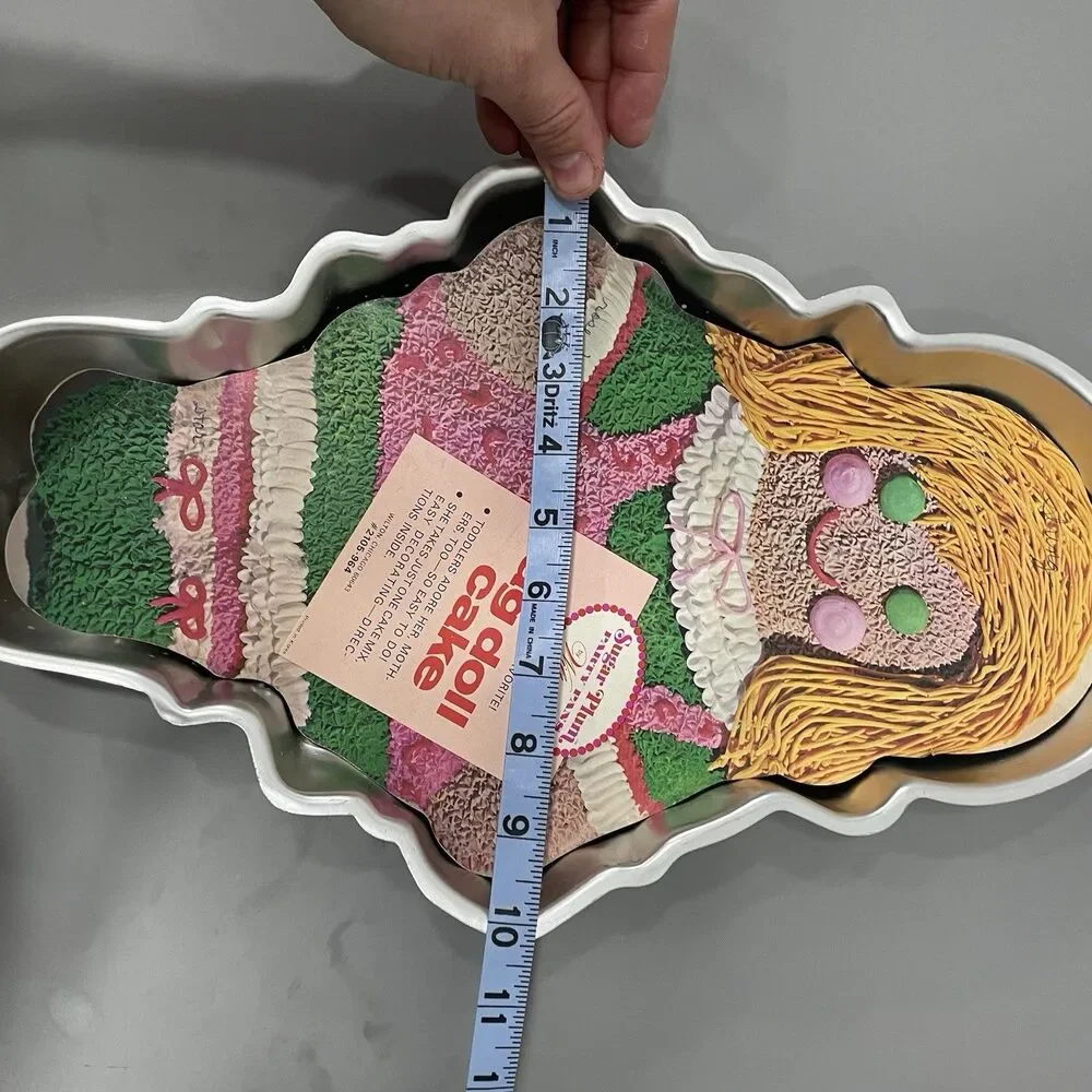 Wilton 1971 Cake Tin Vintage Raggedy Ann Doll Kitsch Cake Pan Jell-O Mold